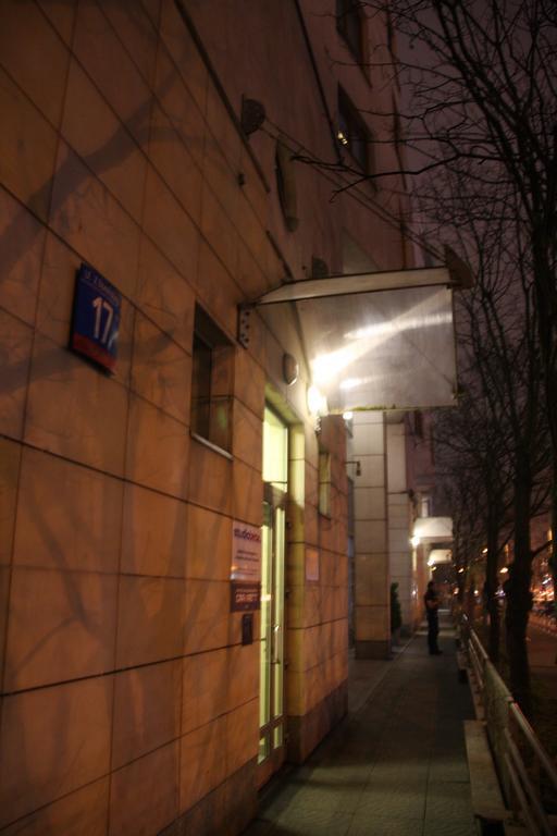 President Apartments By Warsawresidence Group Room photo